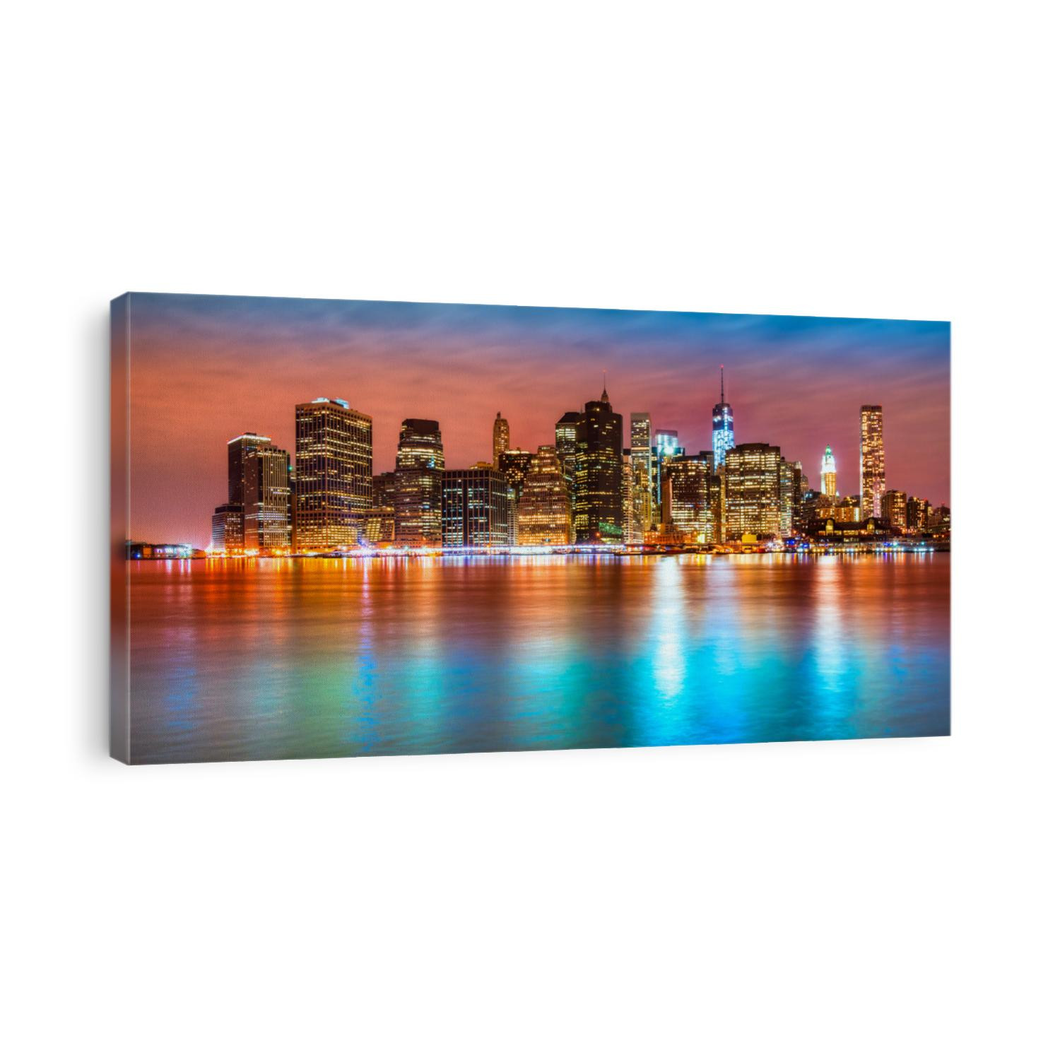  Manhattan skyline at sunrise, New York City. USA.