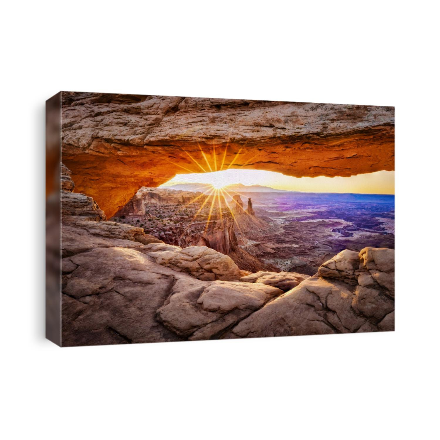 Sunrise over Mesa Arch in Canyondlands National Park in Moab