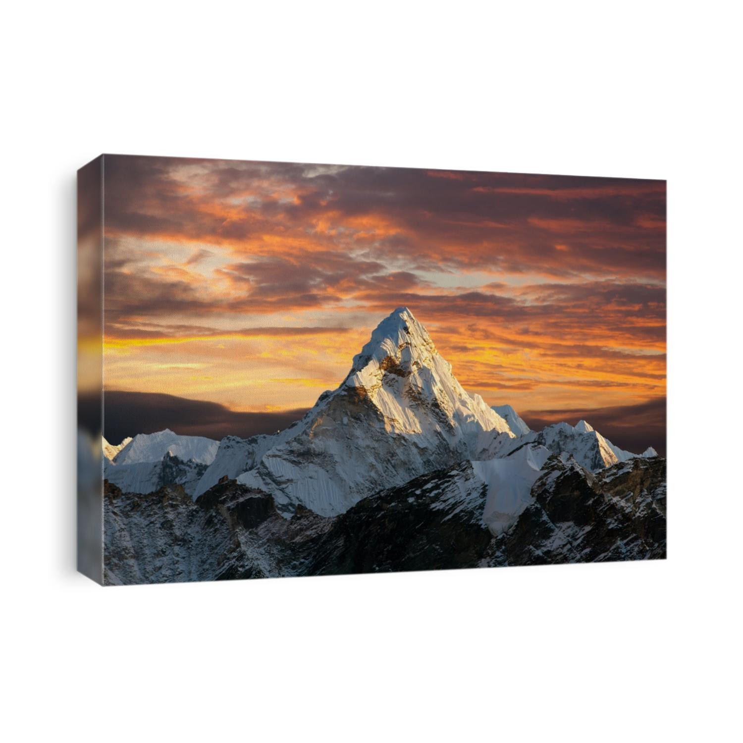 Evening panoramic view of mount Ama Dablam with beautiful sky on the way to Everest base camp, Khumbu valley, Sagarmatha national park, Everest area, Nepal