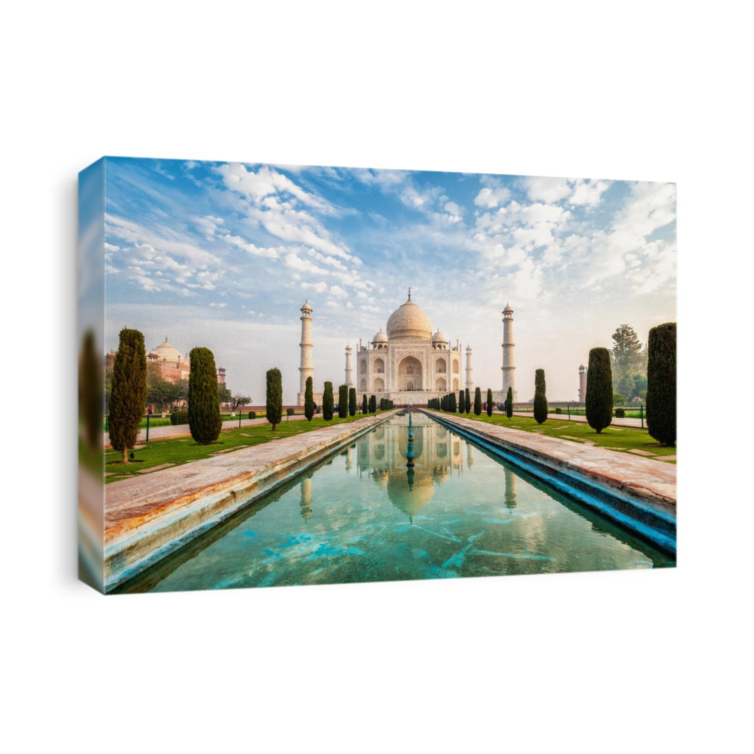 Taj Majal at sunrise in Agra, India.